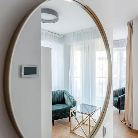 W-balcony, Washer, Fast Wifi & Self Check-in I Cohost * Vilnius