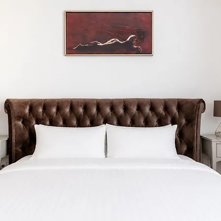 W-balcony, Washer, Fast Wifi & Self Check-in I Cohost Appartamento *