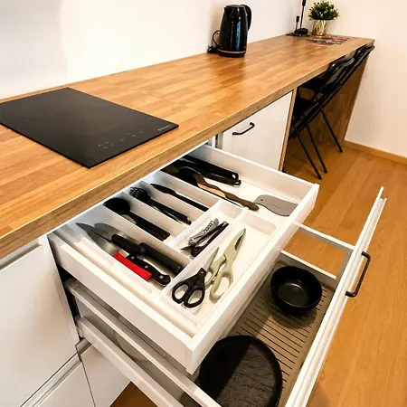 Appartamento W-balcony, Washer, Fast Wifi & Self Check-in I Cohost