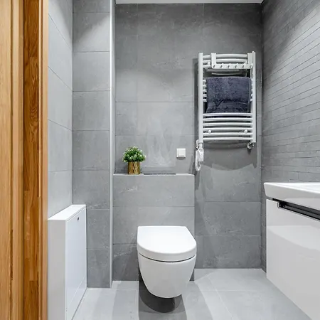 W-balcony, Washer, Fast Wifi & Self Check-in I Cohost Appartamento Vilnius