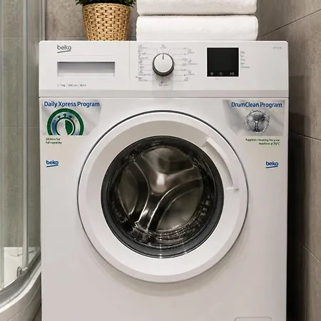 W-balcony, Washer, Fast Wifi & Self Check-in I Cohost Apartmán